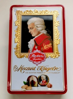 REBER Mozartovy koule v plechové dóze oříškovomandlové luxusní bonboniéra 300 g