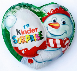 KINDER SURPRISE čokoládové srdíčko 53 g & vajíčko s překvapením ZIMNÍ EDICE